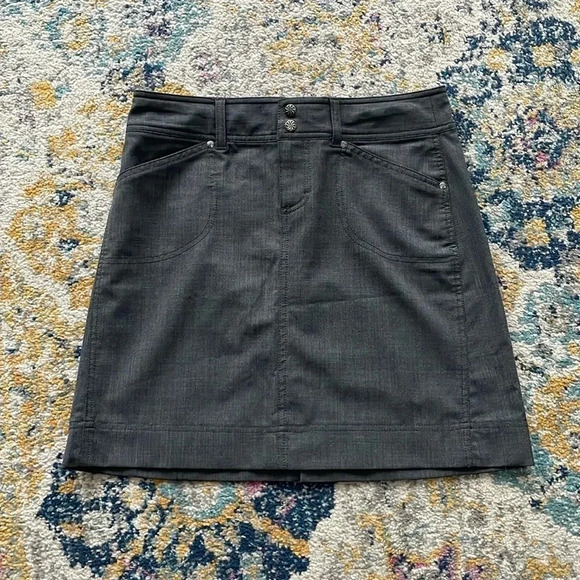 ATHLETA Sirrus Gray Wool Blend Mini Skirt Inner drawstring Women’s Size 6 - Picture 3 of 13